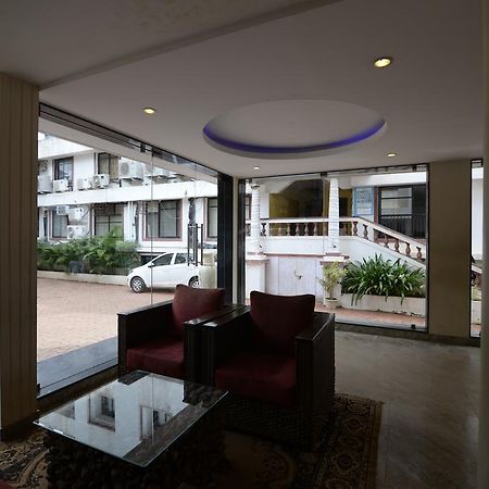Sunkissed Plaza Hotel Calangute Ngoại thất bức ảnh
