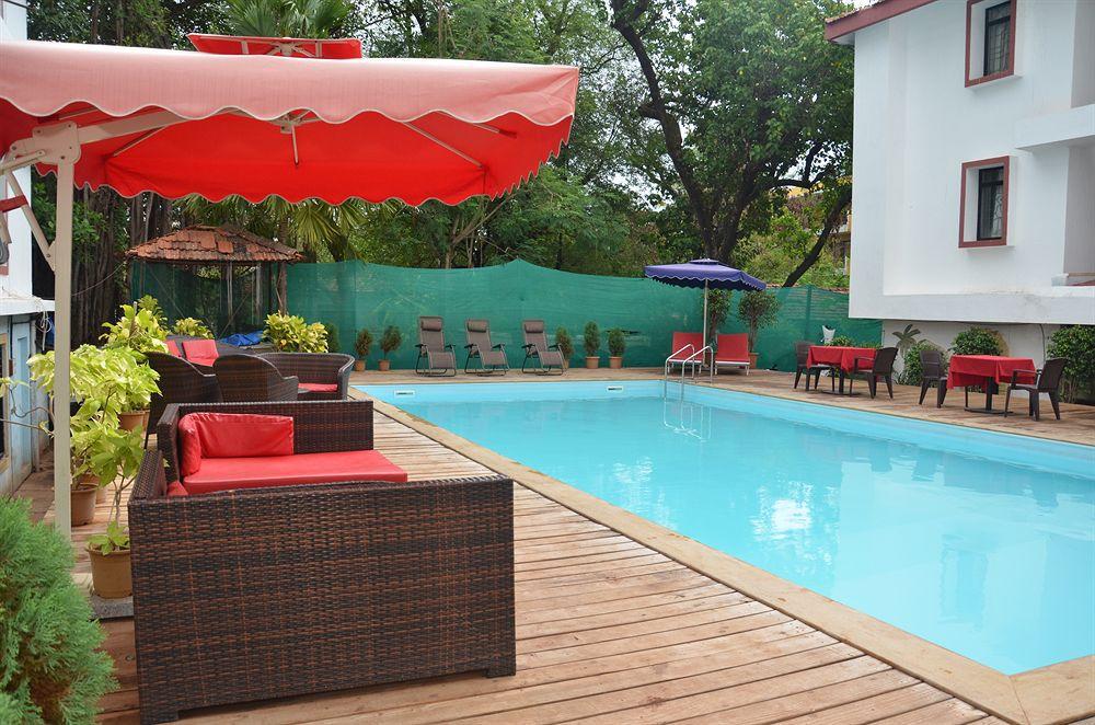 Sunkissed Plaza Hotel Calangute Ngoại thất bức ảnh
