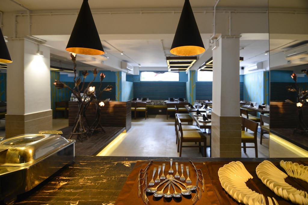 Sunkissed Plaza Hotel Calangute Ngoại thất bức ảnh