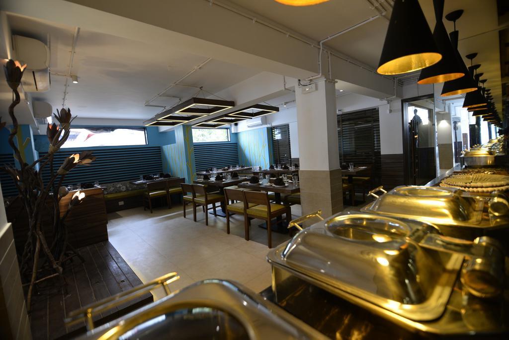 Sunkissed Plaza Hotel Calangute Ngoại thất bức ảnh