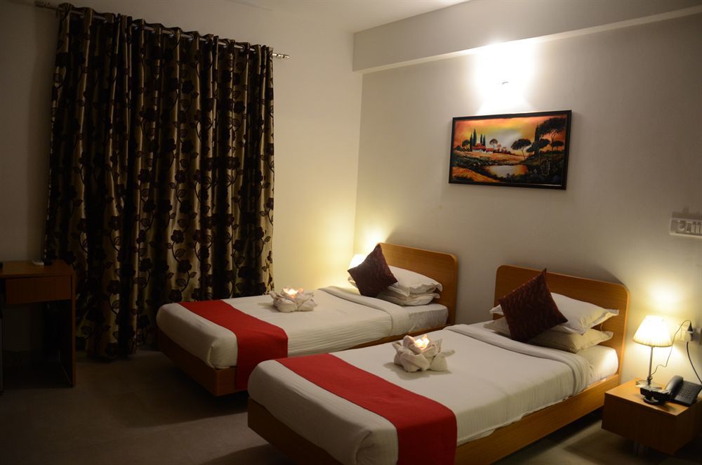 Sunkissed Plaza Hotel Calangute Ngoại thất bức ảnh