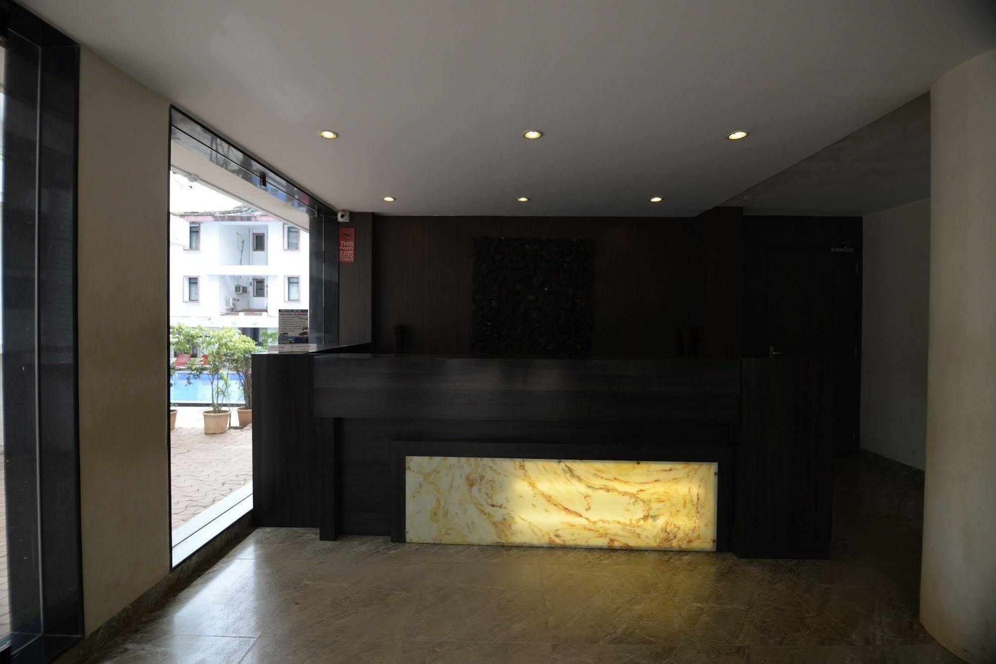 Sunkissed Plaza Hotel Calangute Ngoại thất bức ảnh