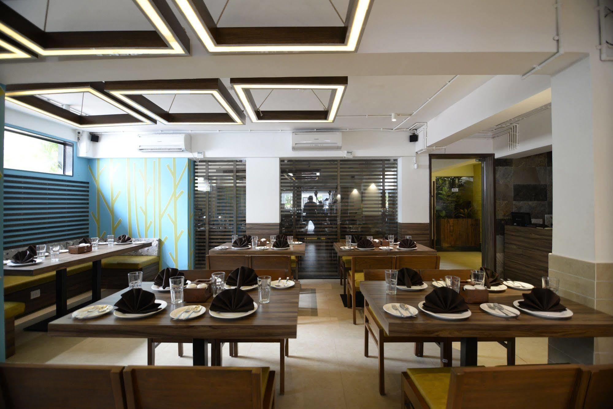 Sunkissed Plaza Hotel Calangute Ngoại thất bức ảnh