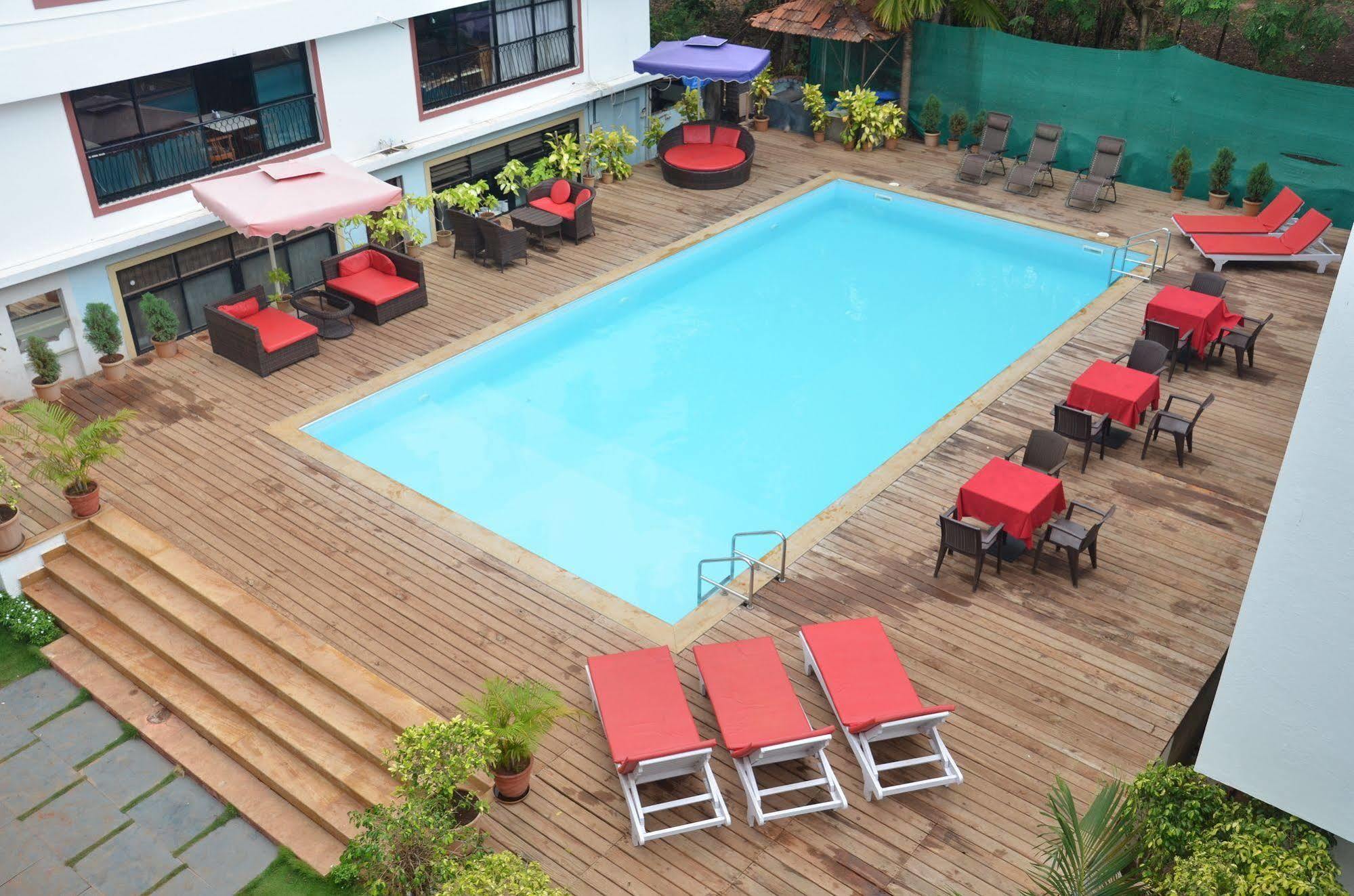 Sunkissed Plaza Hotel Calangute Ngoại thất bức ảnh