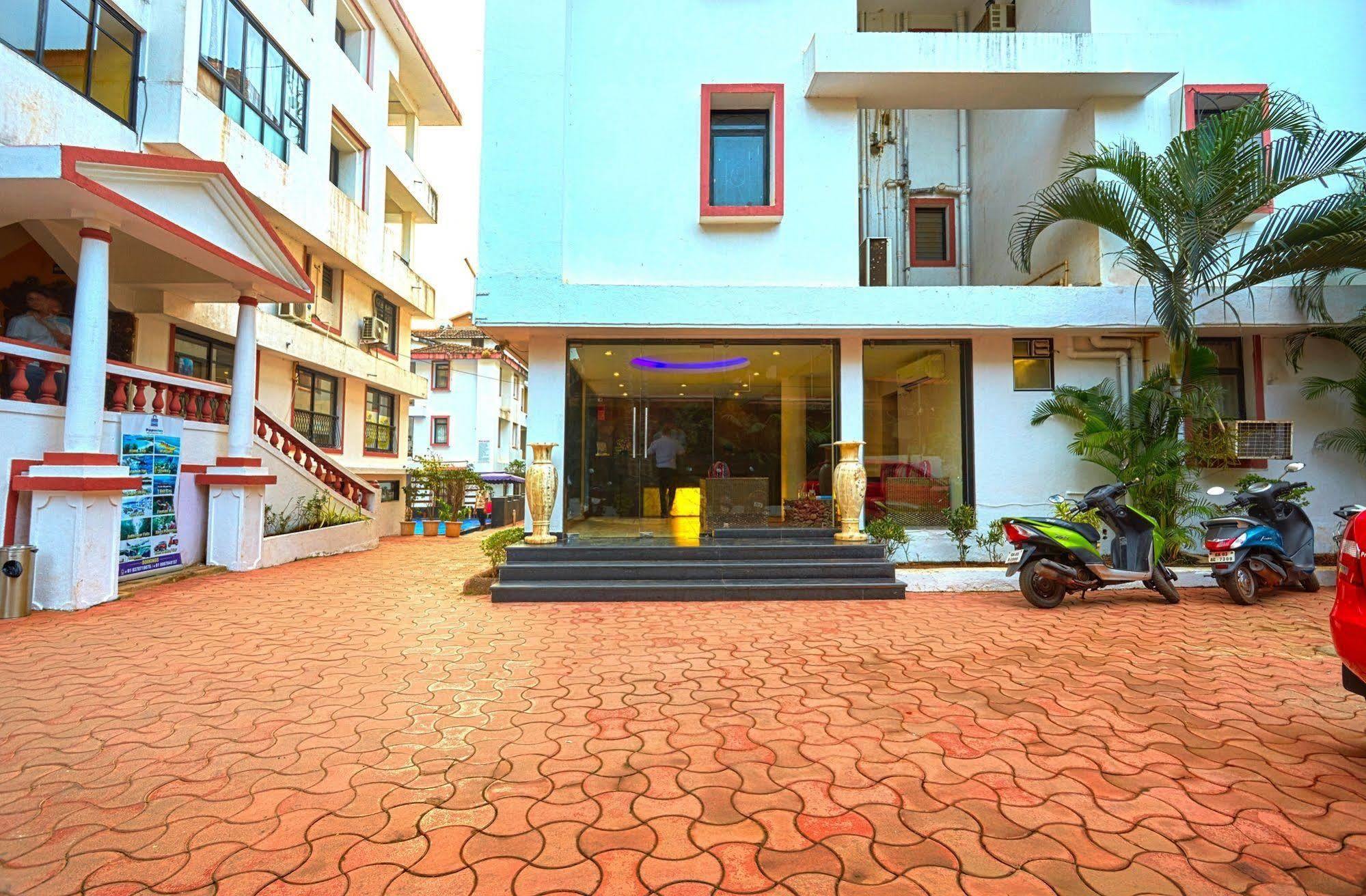 Sunkissed Plaza Hotel Calangute Ngoại thất bức ảnh
